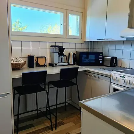 Valoisa Yksioe Parvekkeella Raisio