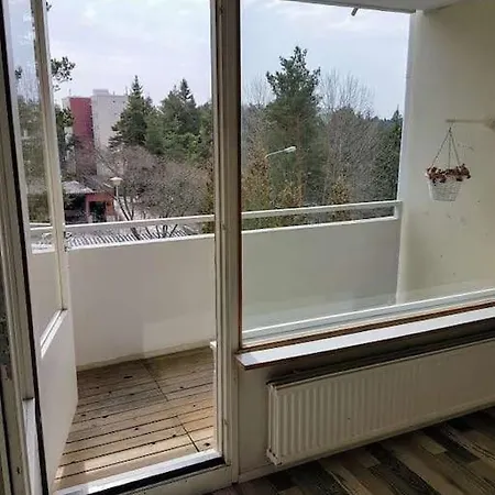 Apartment Valoisa Yksioe Parvekkeella *