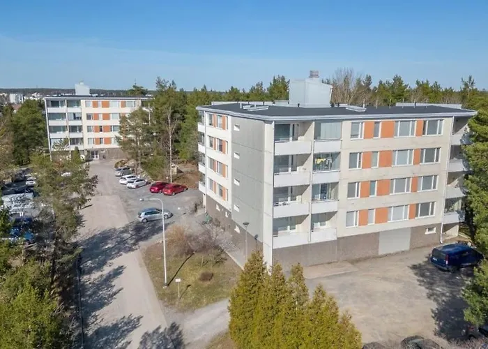 Valoisa Yksioe Parvekkeella