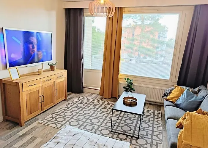 Valoisa Yksioe Parvekkeella Raisio